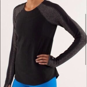 Lululemon Run: Bold In The Cold Long Sleeve
Black Size 4